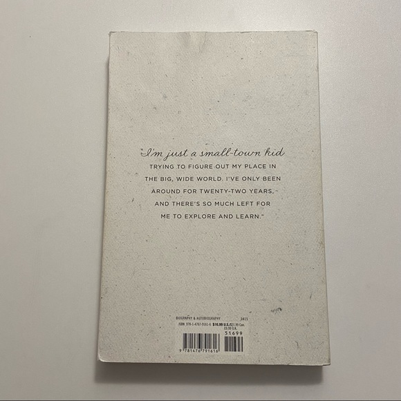 Connor Franta a work in progress book - Picture 2 of 2